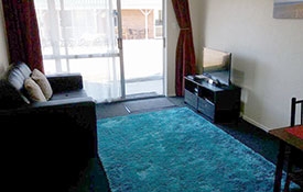 1-bedroom lounge